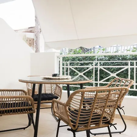 Piccolo Smeraldo شقة